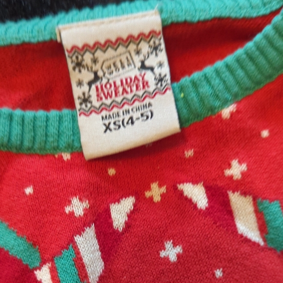 Red Kids Shirt with Horse Design - Picture 4 of 8